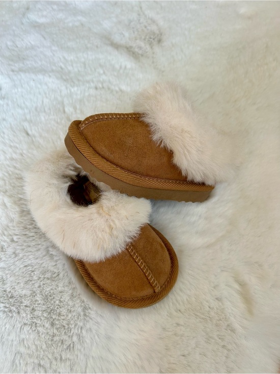 Cat & Jack Other - Cat & Jack Kids Cozy Shearling Trim Brown Slip-On Slippers Toddler 5